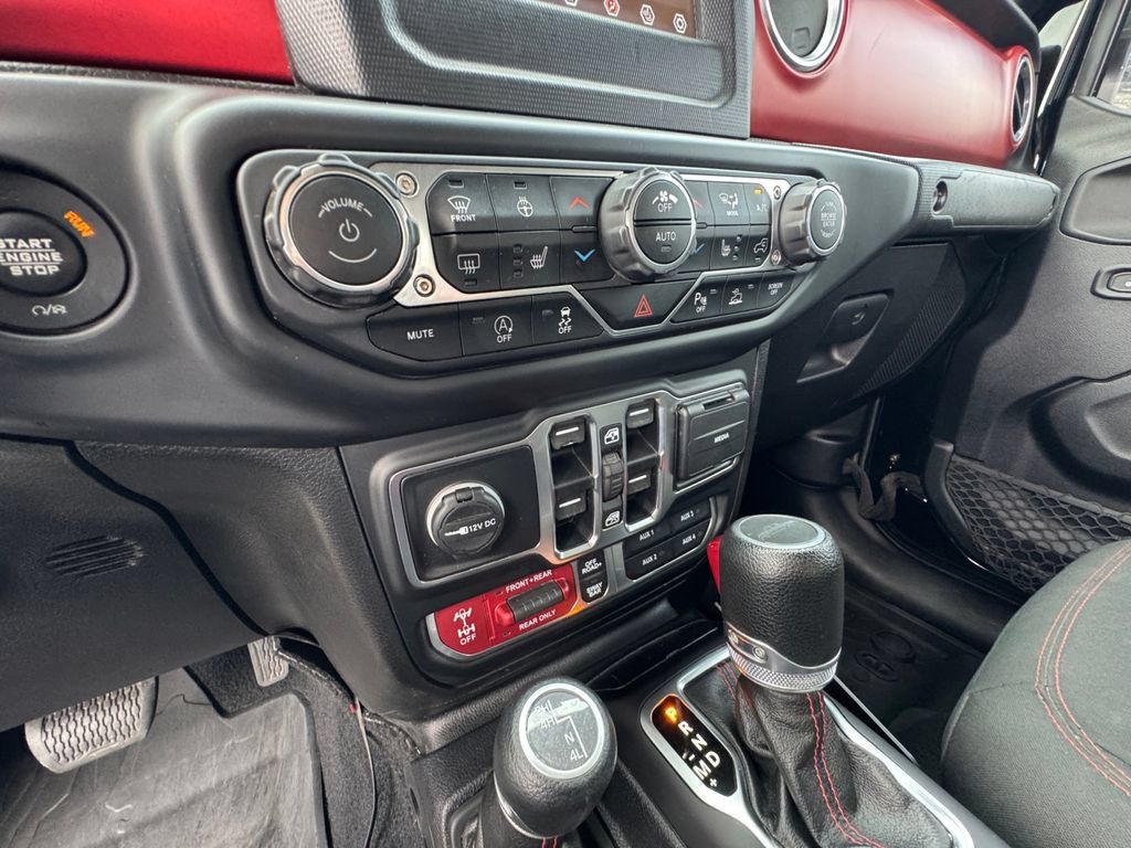 Used 2020 Jeep Gladiator Rubicon w/ Safety Group AWD/4WD image 28