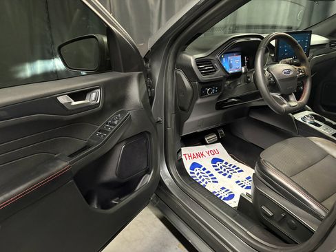 Used 2023 Ford Escape ST-Line w/ Tech Pack #1 AWD/4WD image 21