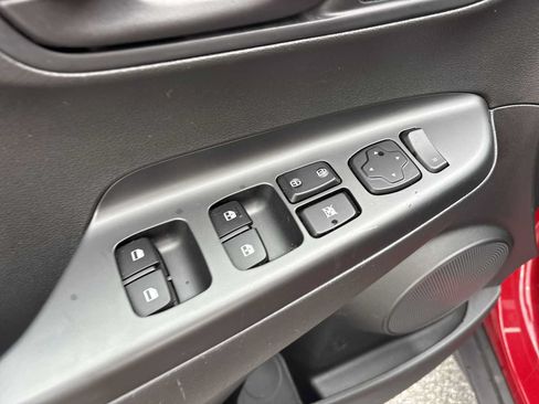 Used 2018 Hyundai Kona SEL w/ SEL Tech Package 02 AWD/4WD image 22