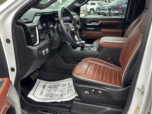 Used 2024 GMC Sierra 1500 Denali Ultimate image 17