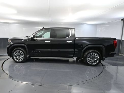 Used 2024 GMC Sierra 1500 Denali Ultimate AWD/4WD image 11