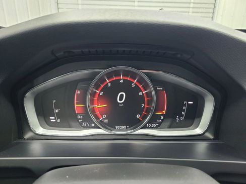 Used 2018 Volvo S60 T5 Dynamic w/ Vision Package image 28