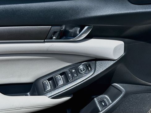 Certified 2020 Honda Accord LX image 16