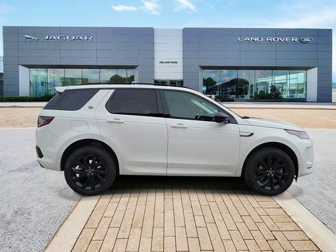 Certified 2025 Land Rover Discovery Sport S AWD/4WD image 4