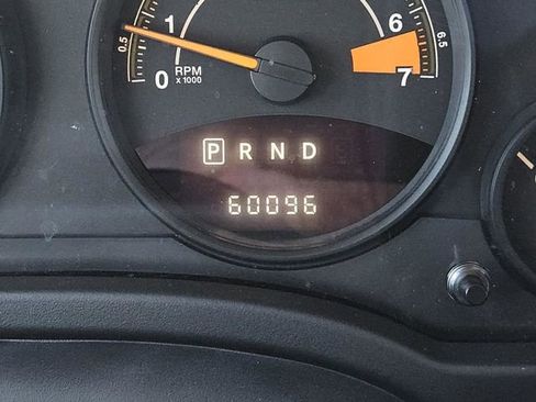 Used 2015 Jeep Compass Sport image 23