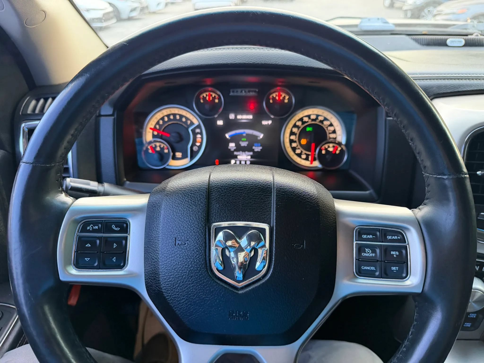 Used 2016 RAM 1500 Laramie w/ Convenience Group AWD/4WD image 25
