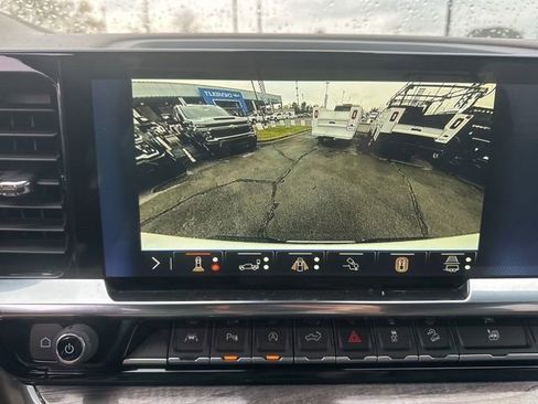 New 2026 Chevrolet Silverado 1500 LTZ w/ Z71 Off-Road Package AWD/4WD image 24