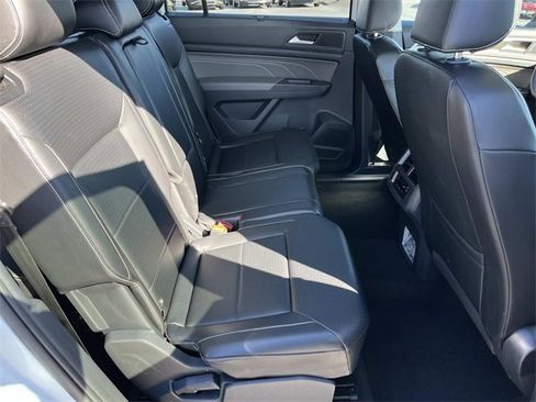 Used 2022 Volkswagen Atlas SE image 27