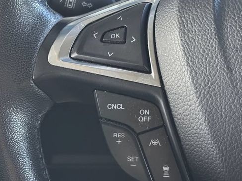 Used 2021 Ford Edge SEL w/ Cargo Accessory Package AWD/4WD image 12