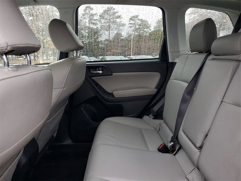 Used 2016 Subaru Forester 2.5i Limited image 14