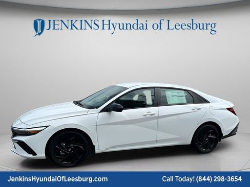 New 2026 Hyundai Elantra Sport FWD image 10
