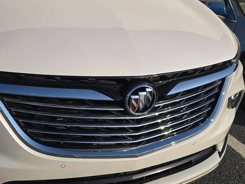 Used 2024 Buick Enclave Essence FWD image 20
