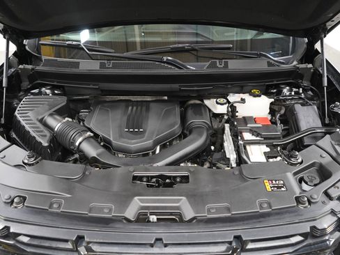 Used 2025 GMC Acadia Elevation w/ Elevation Premium Package AWD/4WD image 31