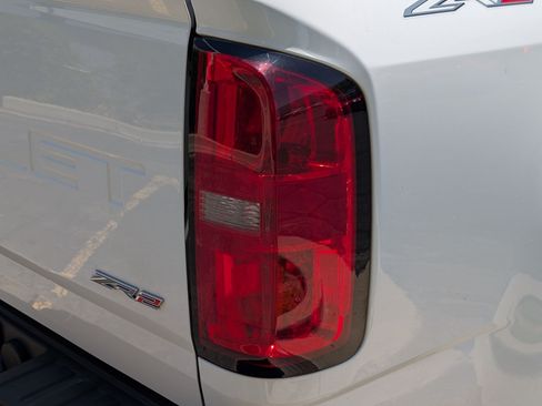 Certified 2022 Chevrolet Colorado ZR2 AWD/4WD image 12