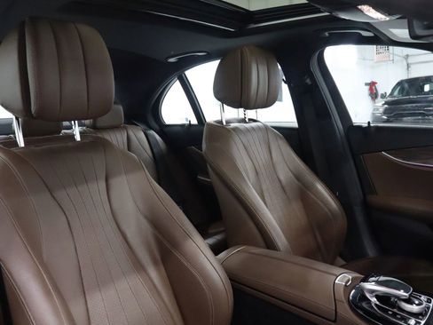 Used 2017 Mercedes-Benz E 300 4MATIC image 20
