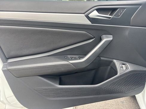 Used 2024 Volkswagen Jetta S image 17