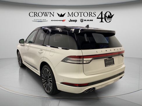 Used 2023 Lincoln Aviator Black Label w/ Dynamic Handling Package AWD/4WD image 12