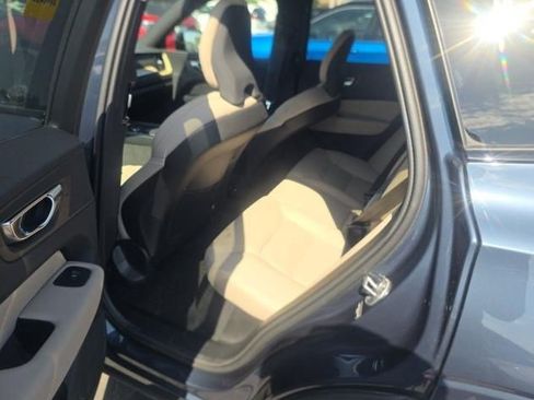 Used 2026 Volvo XC60 B5 Plus AWD/4WD image 4