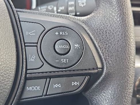 Used 2025 Toyota RAV4 XLE w/ Convenience Package AWD/4WD image 24