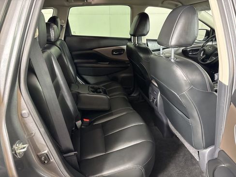 Used 2023 Nissan Murano SV FWD image 17