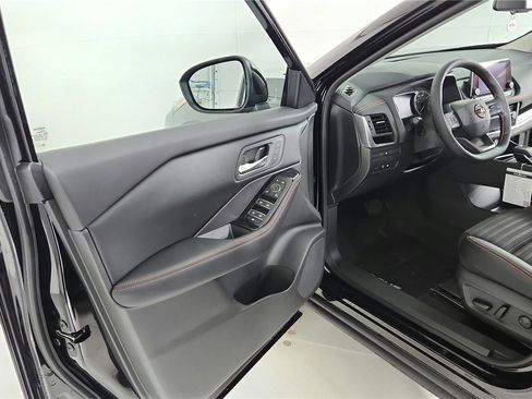 Certified 2025 Nissan Rogue SV w/ Rock Creek Premium Package image 15