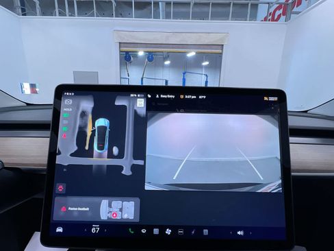 Used 2022 Tesla Model Y Performance AWD/4WD image 25