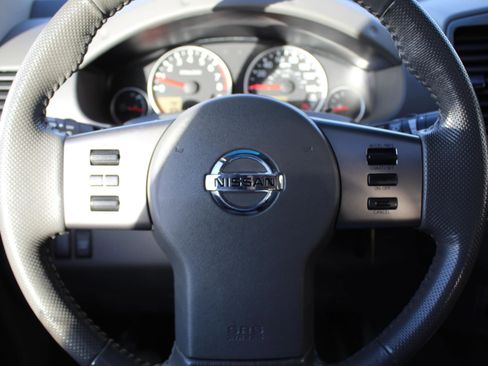 Used 2012 Nissan Frontier PRO-4X image 23