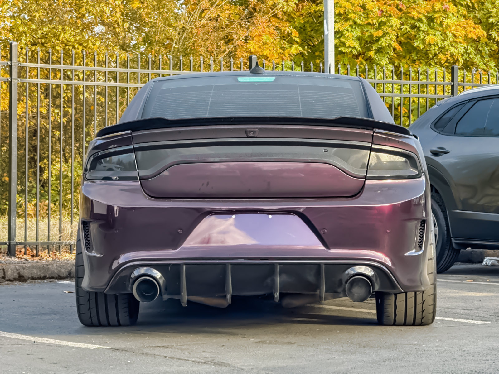 Used 2016 Dodge Charger SRT Hellcat w/ Harman/Kardon Audio Group RWD image 4
