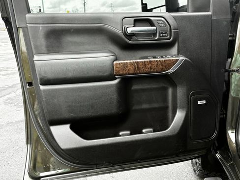 Used 2022 GMC Sierra 2500 Denali w/ Denali Ultimate Package AWD/4WD image 14
