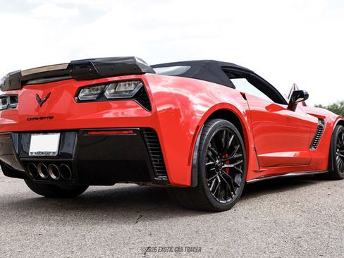 Used 2016 Chevrolet Corvette Z06 w/ 3LZ Preferred Equipment Group RWD image 8