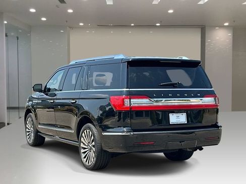 Used 2018 Lincoln Navigator L Reserve w/ Technology Package AWD/4WD image 3
