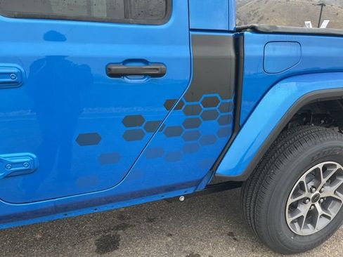 New 2026 Jeep Gladiator Sport image 11