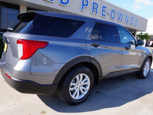 Certified 2021 Ford Explorer 2WD image 4