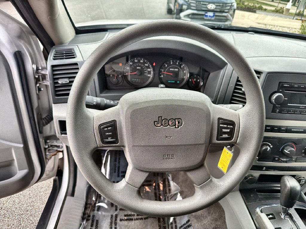 Used 2006 Jeep Grand Cherokee Laredo AWD/4WD image 11