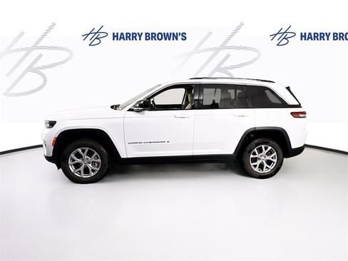 Used 2022 Jeep Grand Cherokee Limited w/ Trailer Tow Prep Group (B) image 27