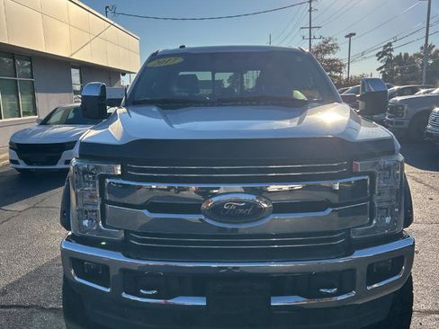 Used 2017 Ford F250 Lariat w/ Chrome Package image 7