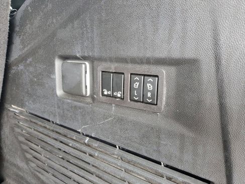 Used 2024 Chevrolet Tahoe RST w/ Luxury Package image 34