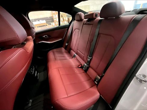 Used 2025 BMW 330i Sedan w/ Convenience Package image 29