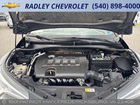 Used 2019 Toyota C-HR XLE FWD image 9
