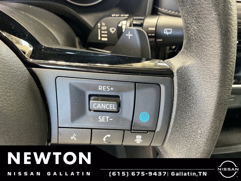 Used 2022 Nissan Rogue SV FWD image 28