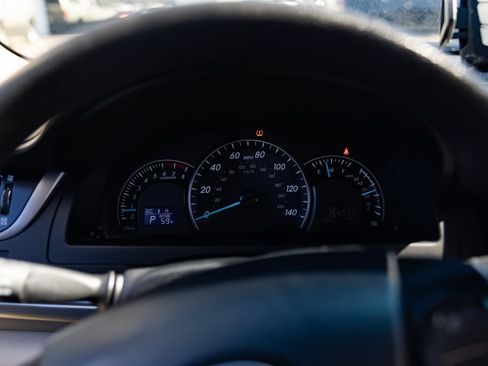 Used 2012 Toyota Camry LE FWD image 11