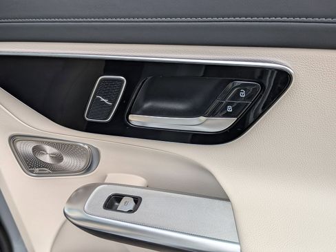 Certified 2025 Mercedes-Benz GLC 300 4MATIC image 34