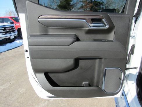 Used 2026 GMC Sierra 1500 SLT w/ SLT Premium Plus Package image 27