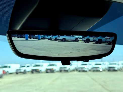 Used 2025 Chevrolet Tahoe Z71 w/ Z71 Off-Road Package image 31