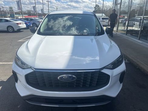 Used 2024 Ford Escape Active image 2