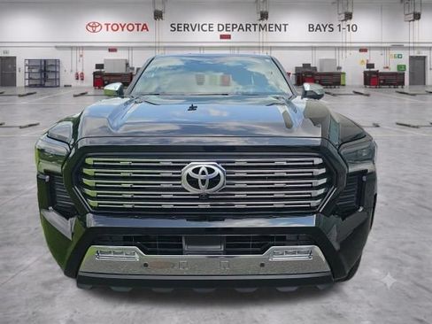 Used 2024 Toyota Tacoma Limited w/ Limited Package (LT) AWD/4WD image 3