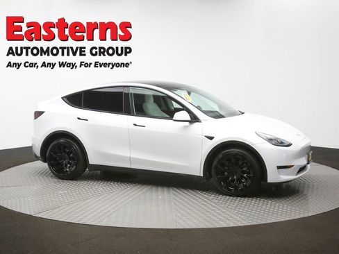 Used 2021 Tesla Model Y Long Range image 44
