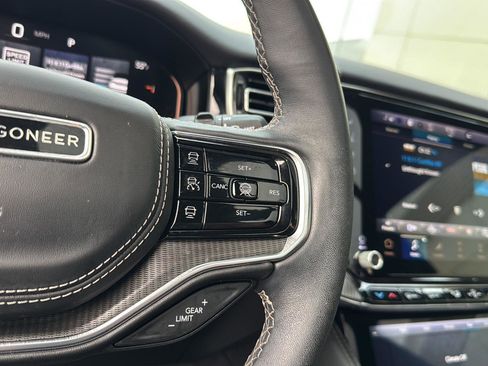 Used 2023 Jeep Grand Wagoneer Series II image 19