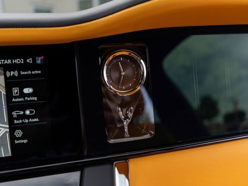 Used 2025 Rolls-Royce Cullinan AWD/4WD image 56