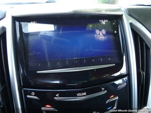 Used 2015 Cadillac SRX Luxury w/ Driver Awareness Package FWD image 18